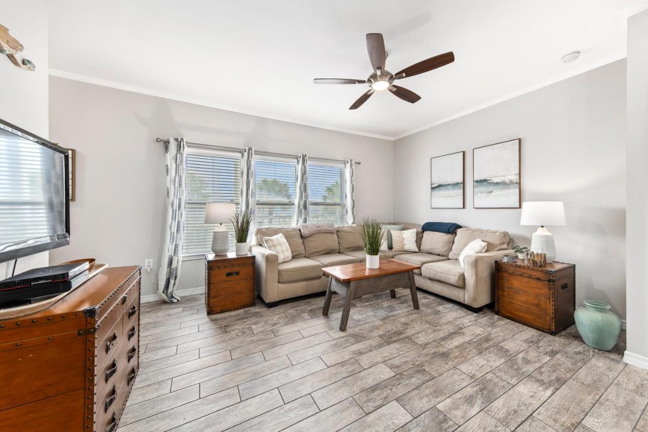גולף שורז Summerescape - Retreat - Steps To Beach - Spaciouswestbeachcondo מראה חיצוני תמונה